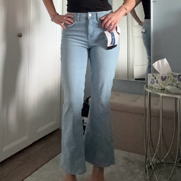 💙 NWT YMI High-Rise Flare Jeans – Size 9/29 💙 - Picture 1 of 6